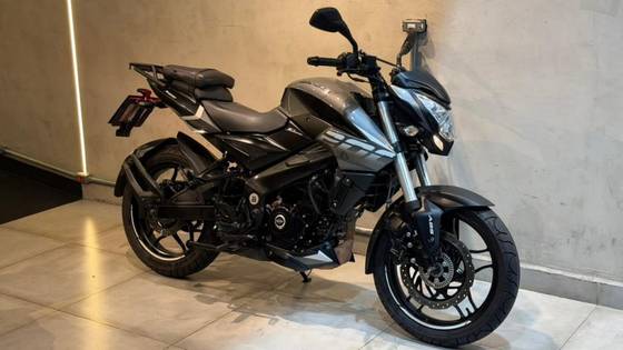 BAJAJ DOMINAR 200 